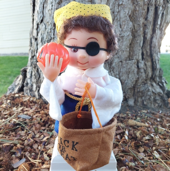 Halloween Kids Pirate Motionette Vintage Decoration in Box, 1994 Santa's Best - Picture 3 of 4